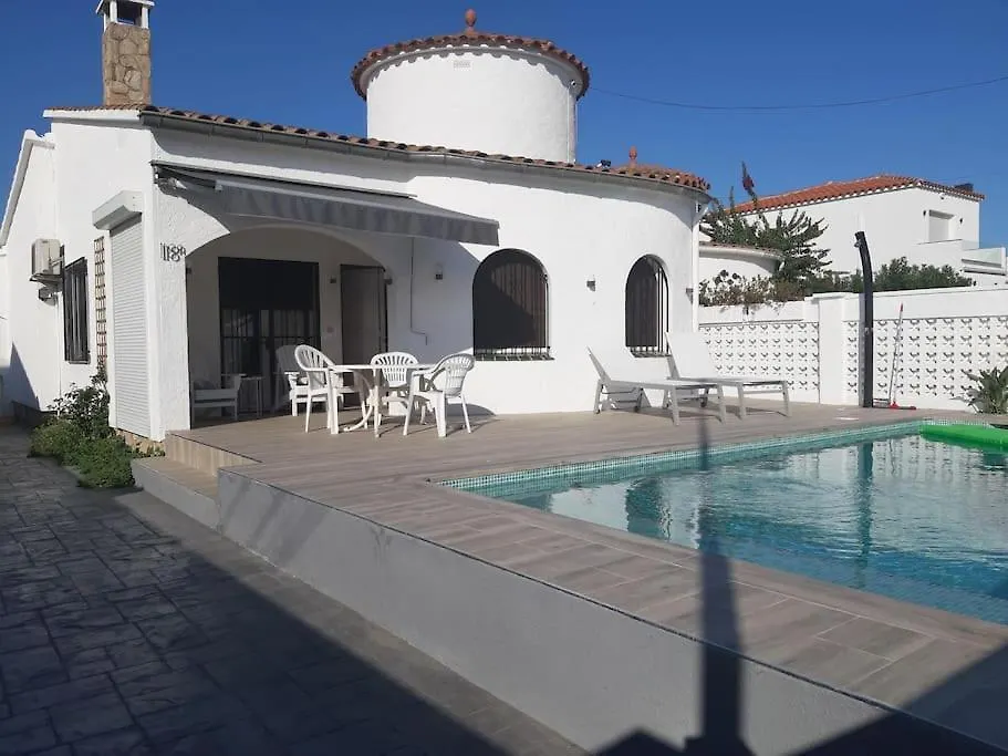 Jolie Maison Avec Piscine Privee Empuriabrava Holiday home